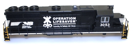 Loco Body Shell - NS Operation Life Saver #3053 ( HO GP40 )